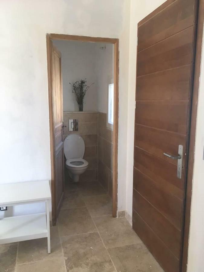 Coquet 2 Pieces Au Calme Avec Piscine Villa Fontvieille Luaran gambar
